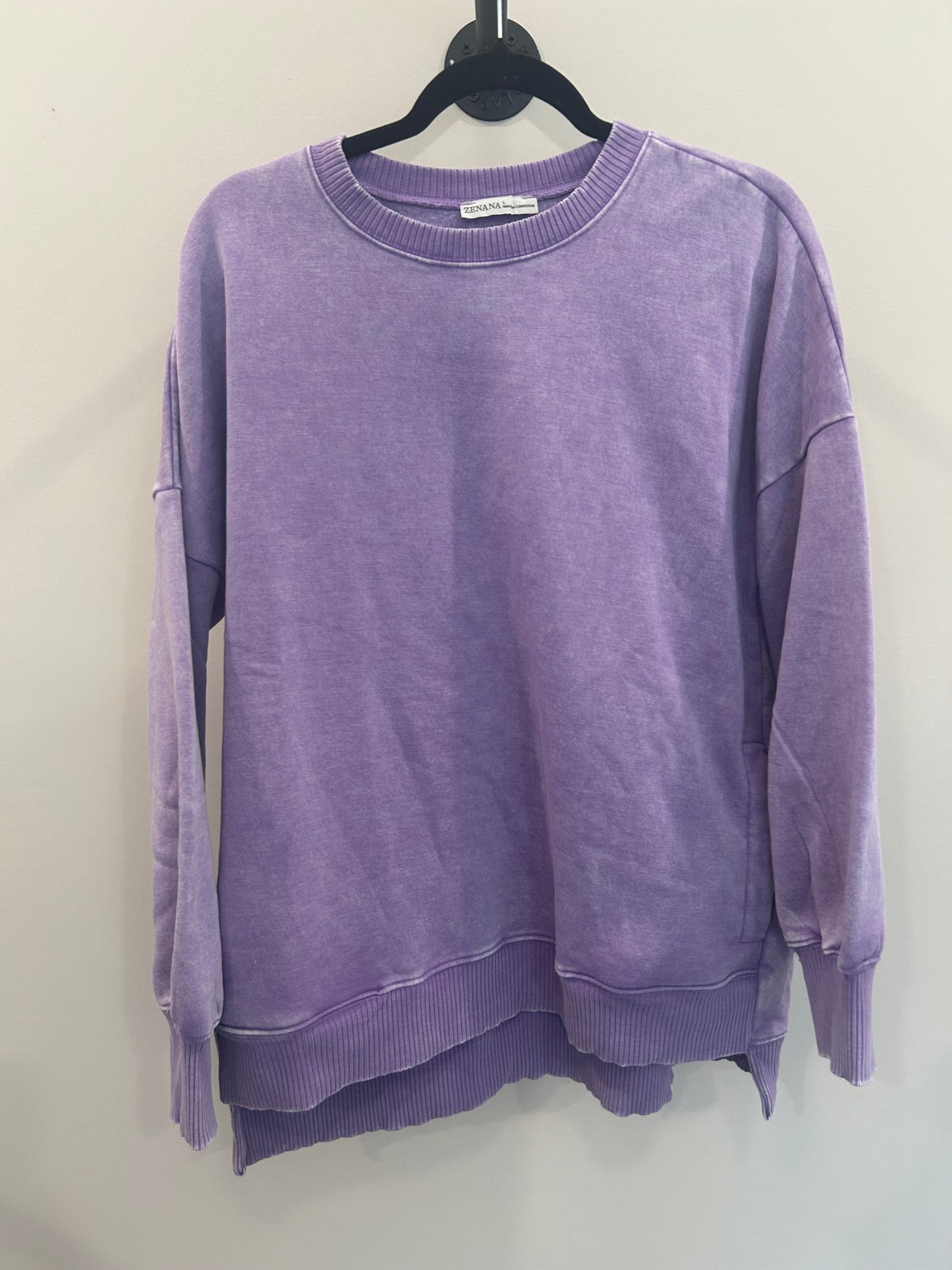 ACID WASH FLEECE HI-LOW HEM PULLOVER WITH POCKETS